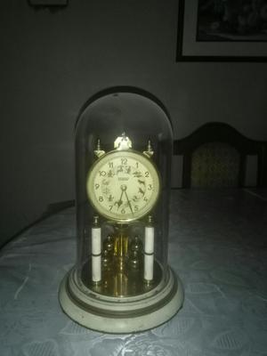 Reloj Antiguo Aleman Marca Violeta