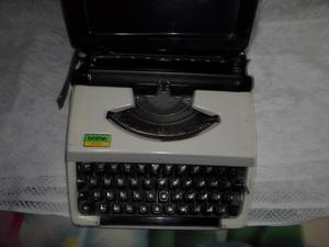 Maquina de escribir Mecánica antigua Brother 200