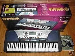 VENDO UN YAMAHA PSR340