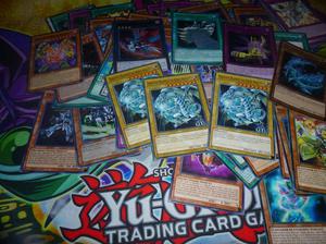 lotes de 65 cartas de yugioh