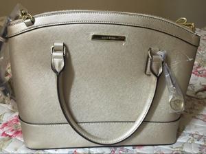 Cartera Anne Klein