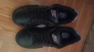 Zapatillas Nike Curt Negro Cuero