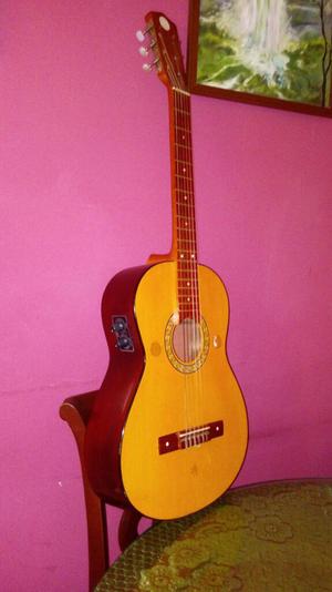 Guitara Acustica Semi Nueva