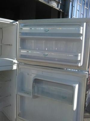 REFRIGERADORA INDURAMA