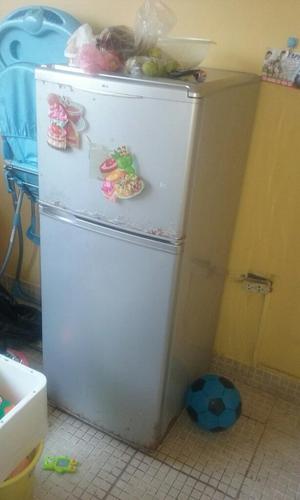 Se Vendee Refrigeradora Y Cama 2 Plazas