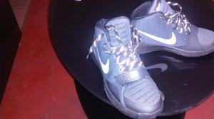 Vendo Sapatias Nike