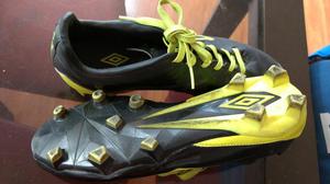 Chimpunes Umbro Remato