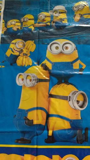 Mantel de Plastico de Los Minions