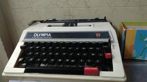 Maquina de Escribir Olympia de Marca