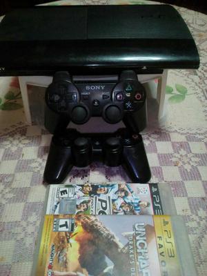 Vendo Play 3 con Dos Mandos Y Dos Juegos