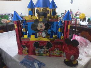 piñata del castillo de misckey mouse