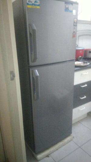 Refrigeradora Daewoo