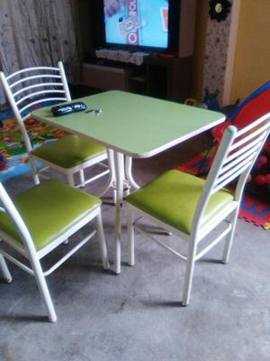 Vendo Mesa Y Sillas