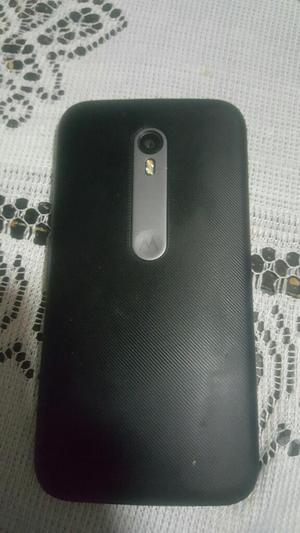 Vendo Moto G3 Semi Nuevo