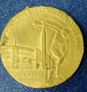 Medalla Inauguracion Estadio Nacional