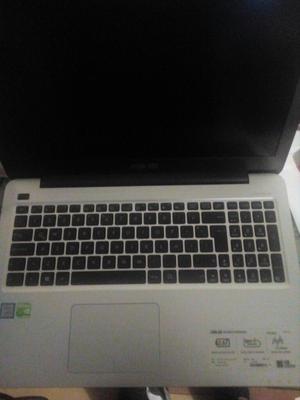 Laptop Asus Nueva