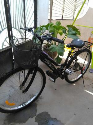 Una Bicicleta Negra, Aro 26, de Poco Us