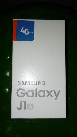 Vendo Caja de Samsung J1 con Accesorios
