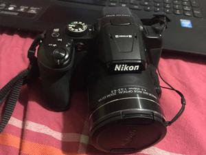 Nikon CoolPix B700