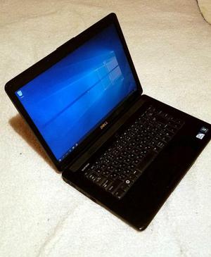 Vendo Laptop DELL color negro con Windows 10