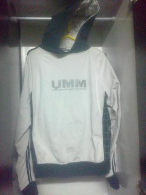 Polera UMM talla L