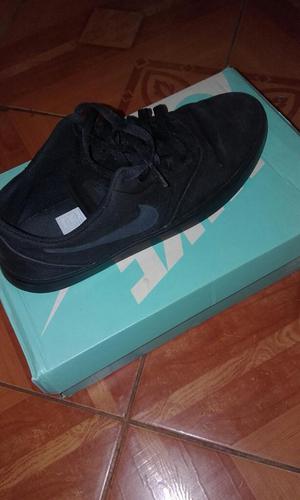 Vendo Zapatillas Nike Sb Negras