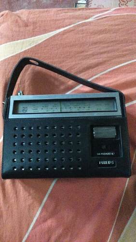 Antigua Radio Philips Bien Conservado Funcionando