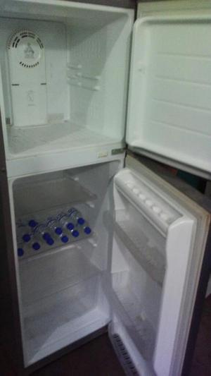 Refrigeradora