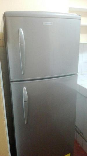 Refrigeradora Marca Indurama