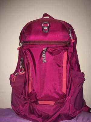 Mochila Thule Modelo Enroute Blur Backpack (23 Litros)