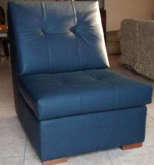 Remato muebles de cuero en color azul 5 en 1