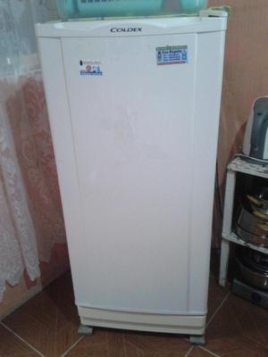 refrigeradora goldex blanca de 10 pies