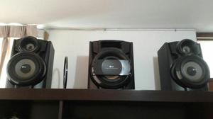 Parlantes Lg