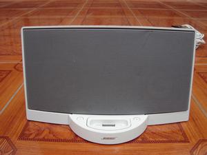 parlante BOSE souddock