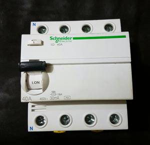Interruptor Diferencial Trifasico 3x40a