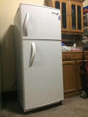 Refrigeradora INRESA NO FROST