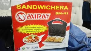 Sandwichera Miray Sm49 Nueva en Caja