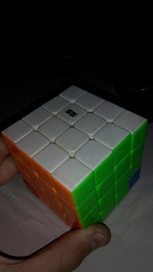 Cubo 4x4 Moyu Poco Uso