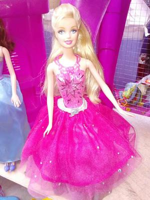 Muñeca Barbie Moda Mágica en Paris