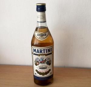Vermouth Martini Blanco Botella de 90 Cl Mas Información Al