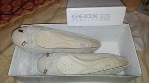 Zapatos Geox Talla 35 Color Beige