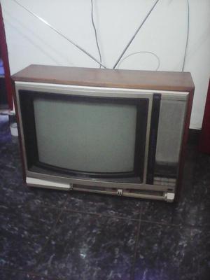 TELEVISOR SONY ANTIGUO 80 SOLES