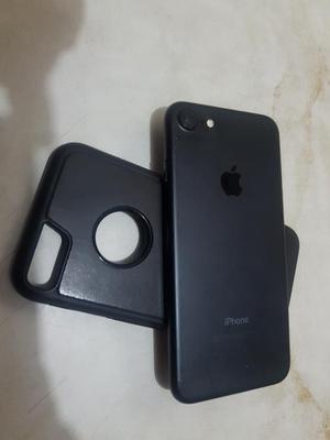 Un iPhone 7 Negro Mate de 32 Gigas