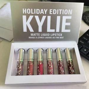 Coleccion Kylie Jenner Holiday en Stock