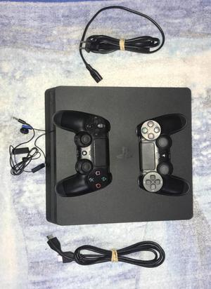 PlayStation®4 delgado de 500GB