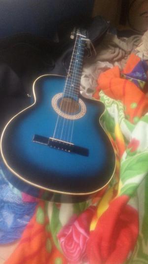 Vendo Guitarra Acustica