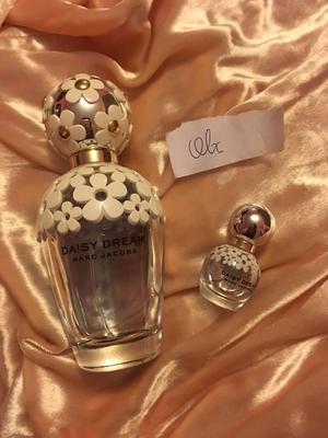 Perfume Daisy Dream de Marc Jacobs 100ml y mini