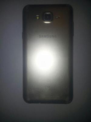 Vendo Samsung J7. 4g. Libre