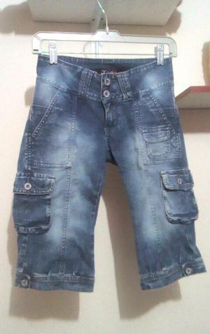 Remate Pantalon a la rodilla jean