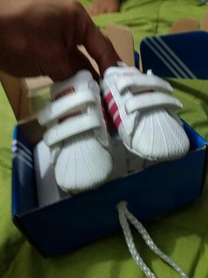 Zapatillas Adidas de Bebé